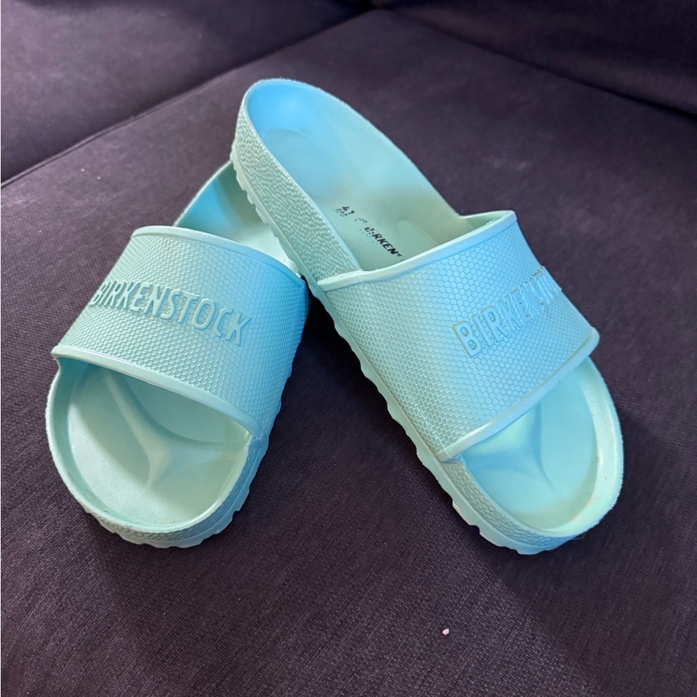 Birkenstock Barbados slide, size 10. Great, used condition.